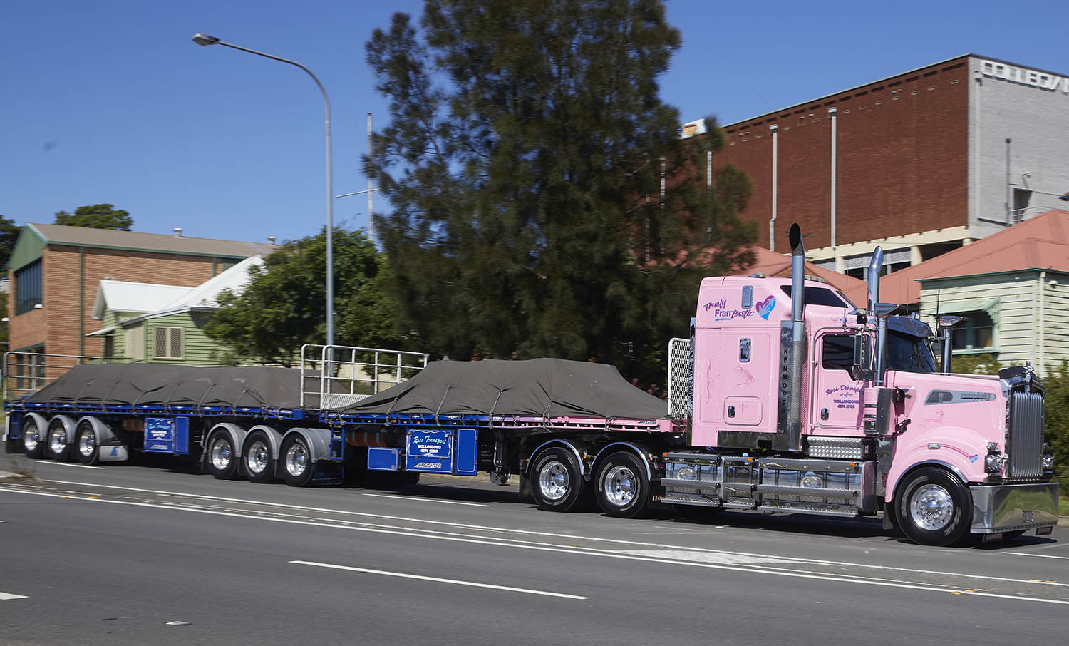 Freighter semi trailer b-double kenworth prime mover